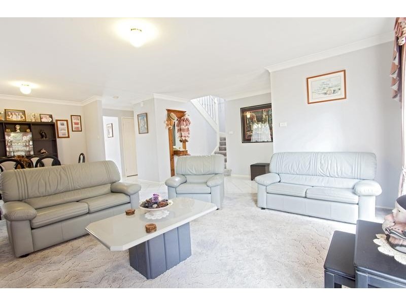 27 Muru Drive, Glenmore Park NSW 2745