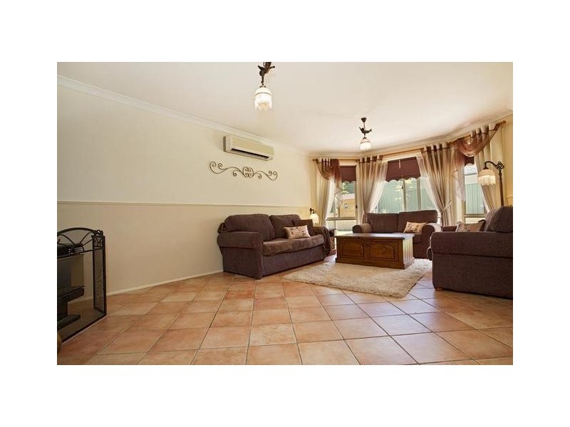 169 Ridgetop Drive, Glenmore Park NSW 2745