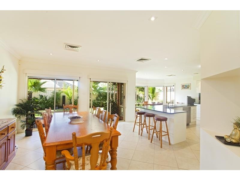 61 Ridgetop Drive, Glenmore Park NSW 2745