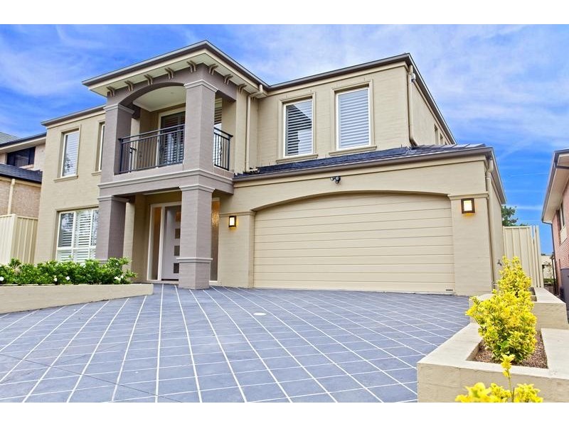 6 Fairwater Court, Glenmore Park NSW 2745