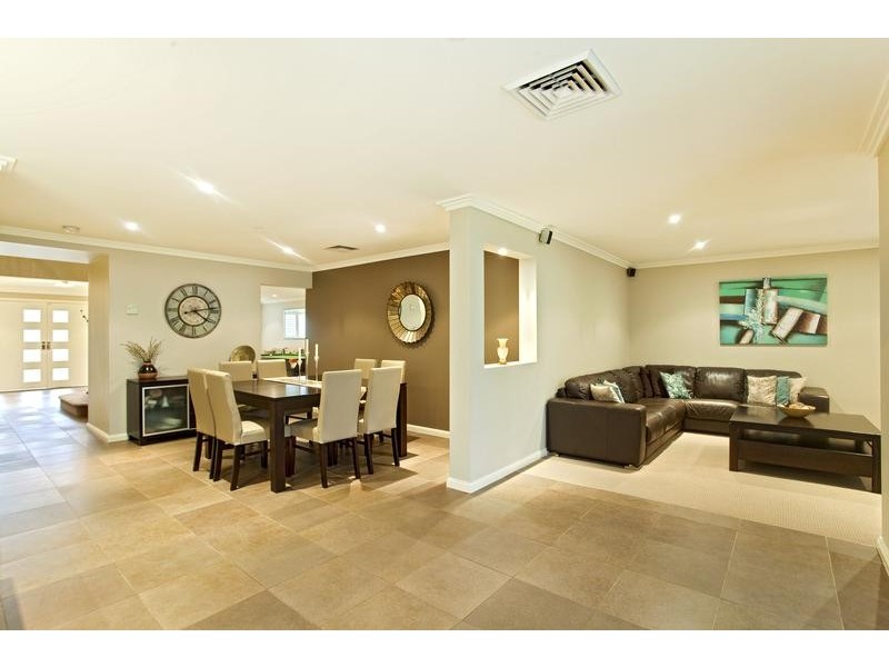 6 Fairwater Court, Glenmore Park NSW 2745