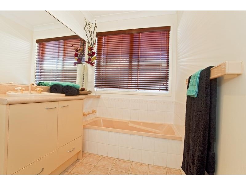 4 Tanglewood Close, Glenmore Park NSW 2745