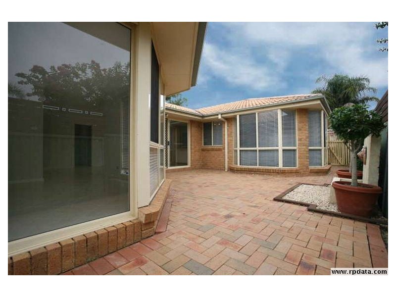 6 Bundeluk Crescent, Glenmore Park NSW 2745