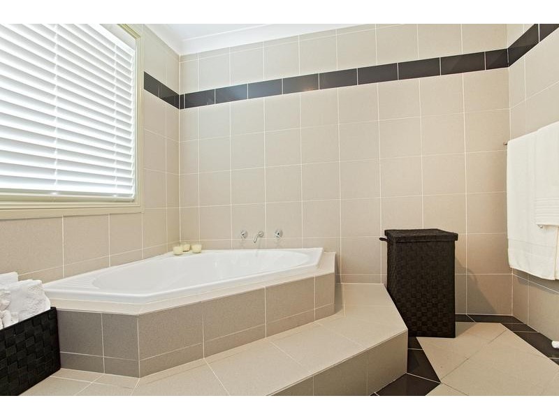 21 Osprey Avenue, Glenmore Park NSW 2745