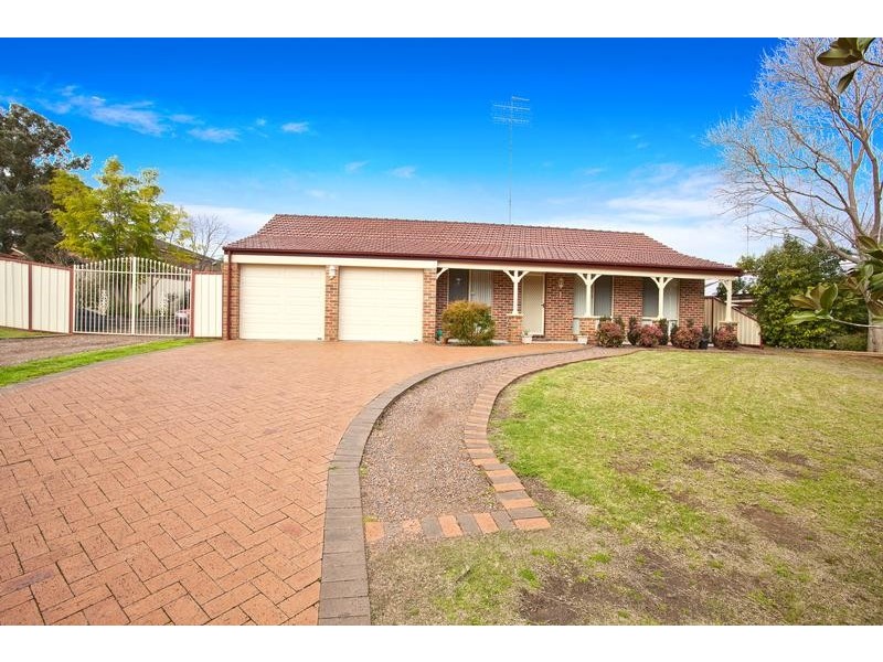 1 Parry Way, Glenmore Park NSW 2745