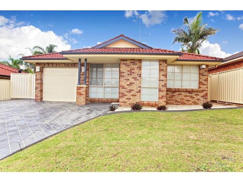 2 Jillak Close, Glenmore Park NSW 2745