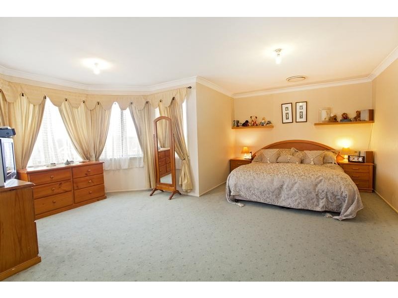 16 Yuroka Street, Glenmore Park NSW 2745