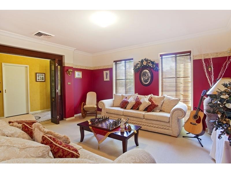 43 St Andrews Drive, Glenmore Park NSW 2745