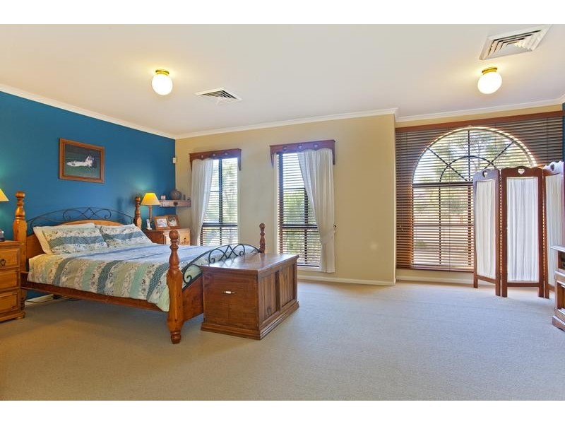 43 St Andrews Drive, Glenmore Park NSW 2745