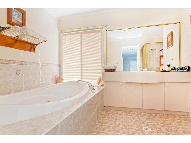 43 St Andrews Drive, Glenmore Park NSW 2745