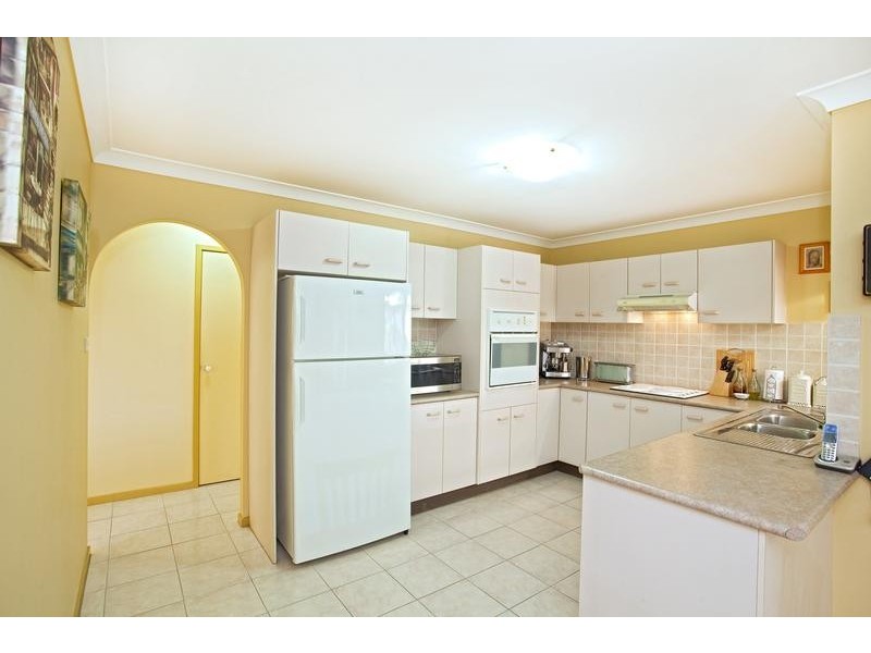 28 Woodlands Drive, Glenmore Park NSW 2745