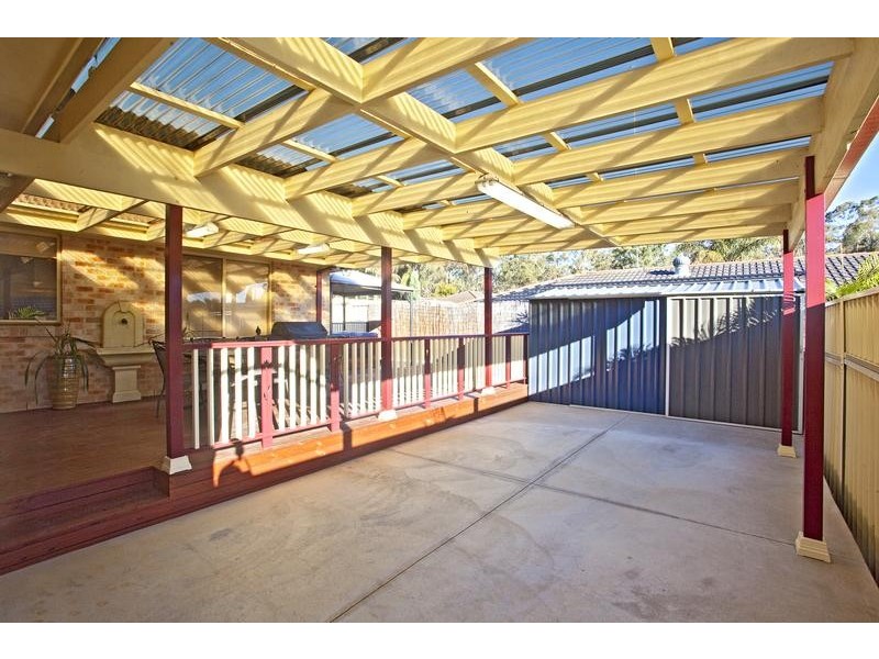 28 Woodlands Drive, Glenmore Park NSW 2745