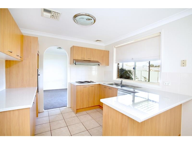 2 Tanglewood Close, Glenmore Park NSW 2745