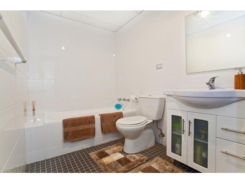 1/17-19 Haynes Street, Penrith NSW 2750