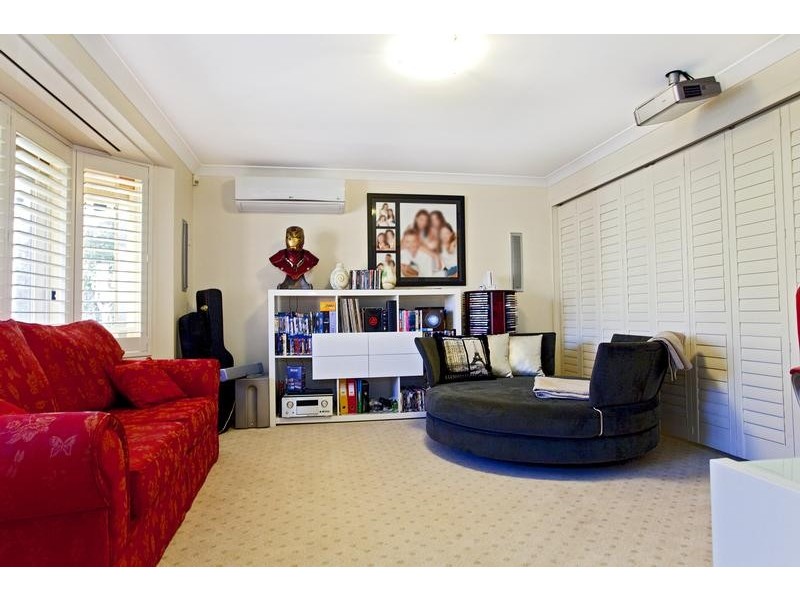 2 Iris Court, Glenmore Park NSW 2745