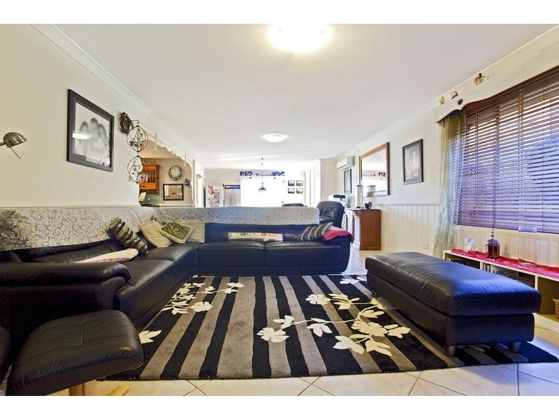 2 Iris Court, Glenmore Park NSW 2745