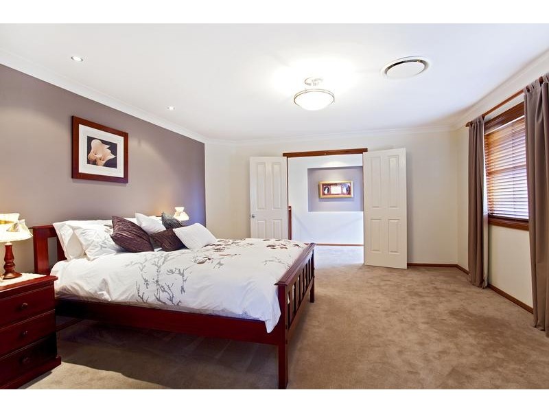 6 Jacaranda Terrace, Glenmore Park NSW 2745