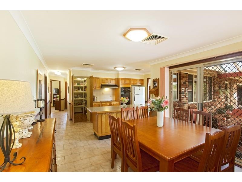 17 Camellia Avenue, Glenmore Park NSW 2745