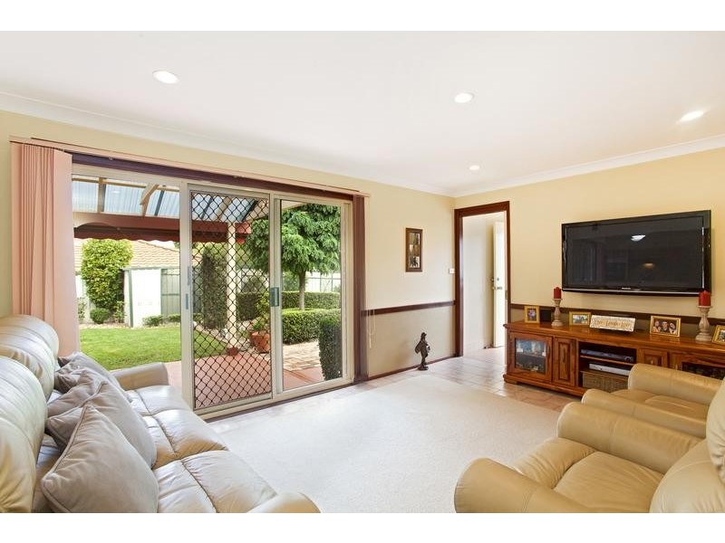 17 Camellia Avenue, Glenmore Park NSW 2745