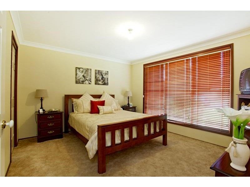 17 Camellia Avenue, Glenmore Park NSW 2745