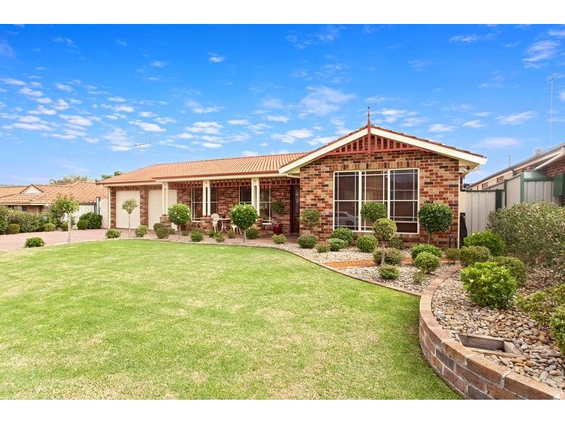 17 Camellia Avenue, Glenmore Park NSW 2745