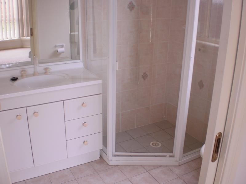 8A Arbour Grove, Quakers Hill NSW 2763