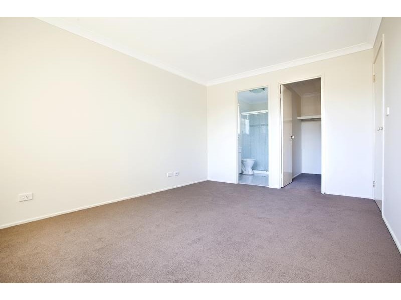 2 Tanglewood Close, Glenmore Park NSW 2745