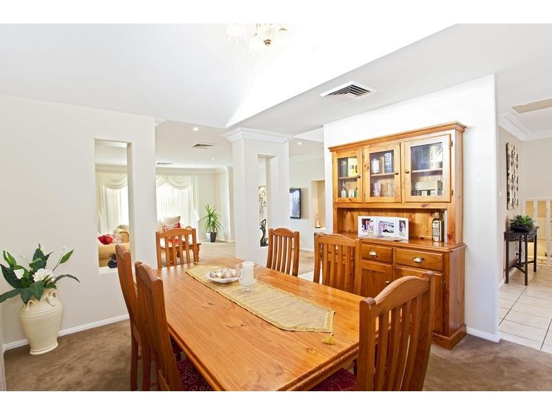 3 Massey Way, Glenmore Park NSW 2745