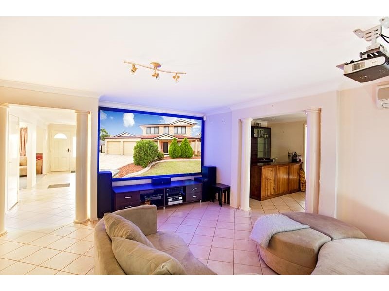 16 Yuroka Street, Glenmore Park NSW 2745