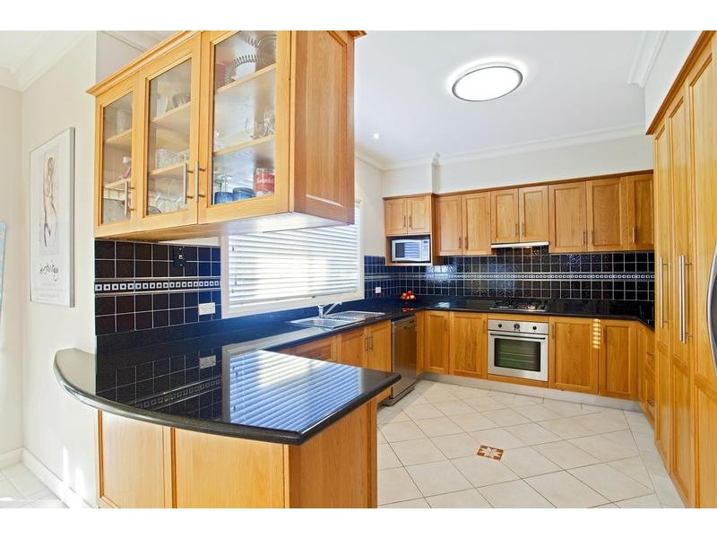 4 Carnoustie Place, Glenmore Park NSW 2745