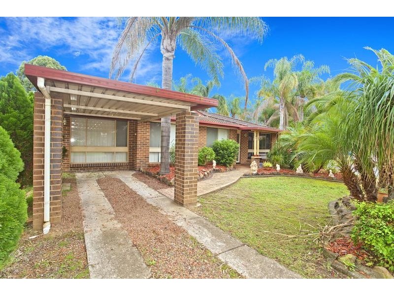 11 Dolphin Close, Claremont Meadows NSW 2747