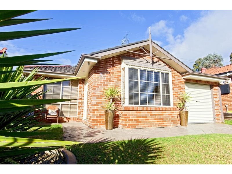 37 Candlebark Circuit, Glenmore Park NSW 2745