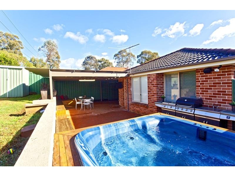 37 Candlebark Circuit, Glenmore Park NSW 2745