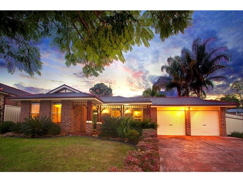 1 Budge Close, Glenmore Park NSW 2745