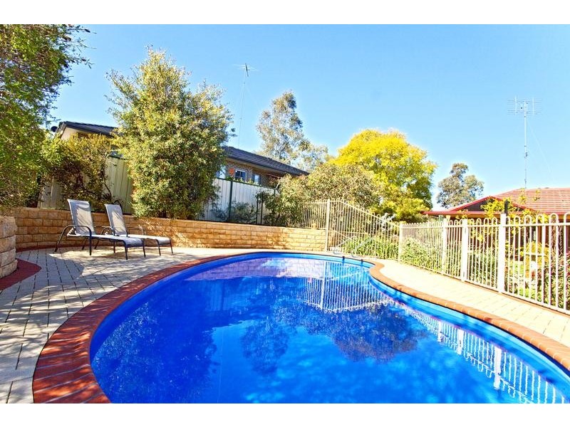 6 Marie Pitt Place, Glenmore Park NSW 2745