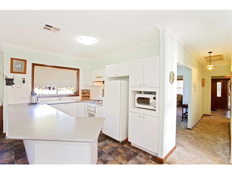 6 Marie Pitt Place, Glenmore Park NSW 2745