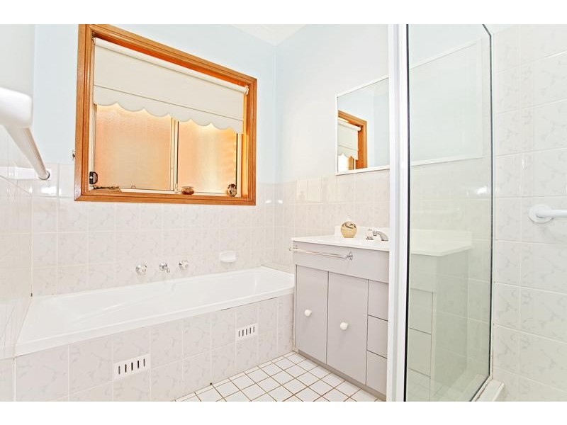 6 Marie Pitt Place, Glenmore Park NSW 2745