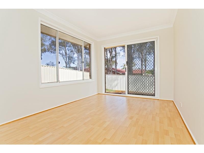 40 Woodi Close, Glenmore Park NSW 2745