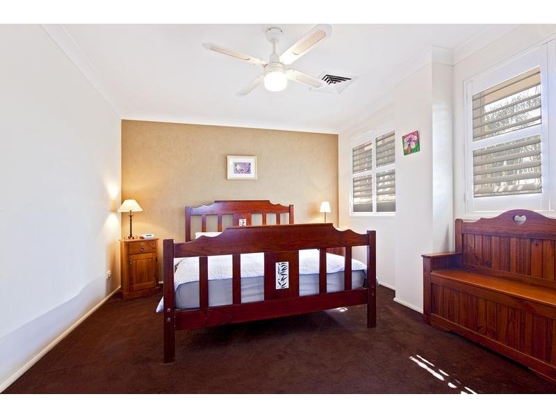 11 Waringa Crescent, Glenmore Park NSW 2745