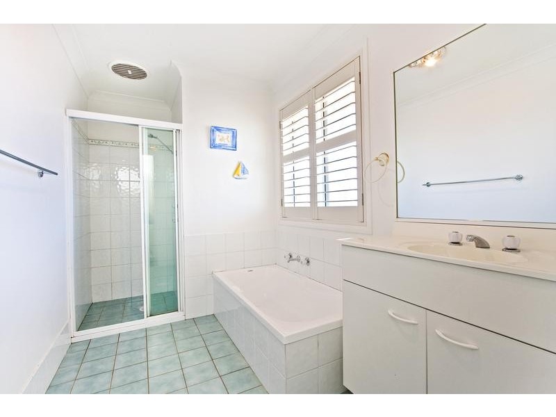 11 Waringa Crescent, Glenmore Park NSW 2745