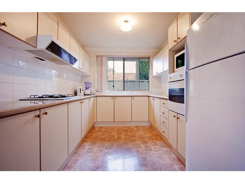 10 Riviera Place, Glenmore Park NSW 2745