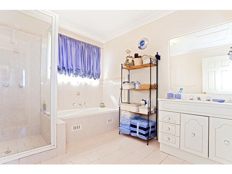 41 Kiber Drive, Glenmore Park NSW 2745