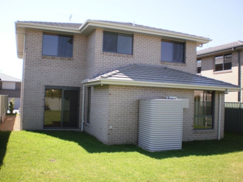 9 Jindalee Cre, Glenmore Park NSW 2745