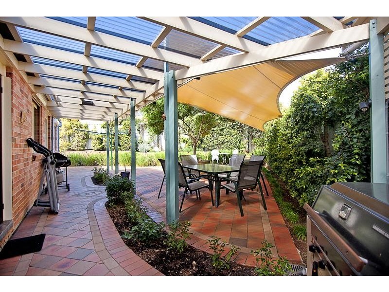 2 Kenneth Slessor Drive, Glenmore Park NSW 2745