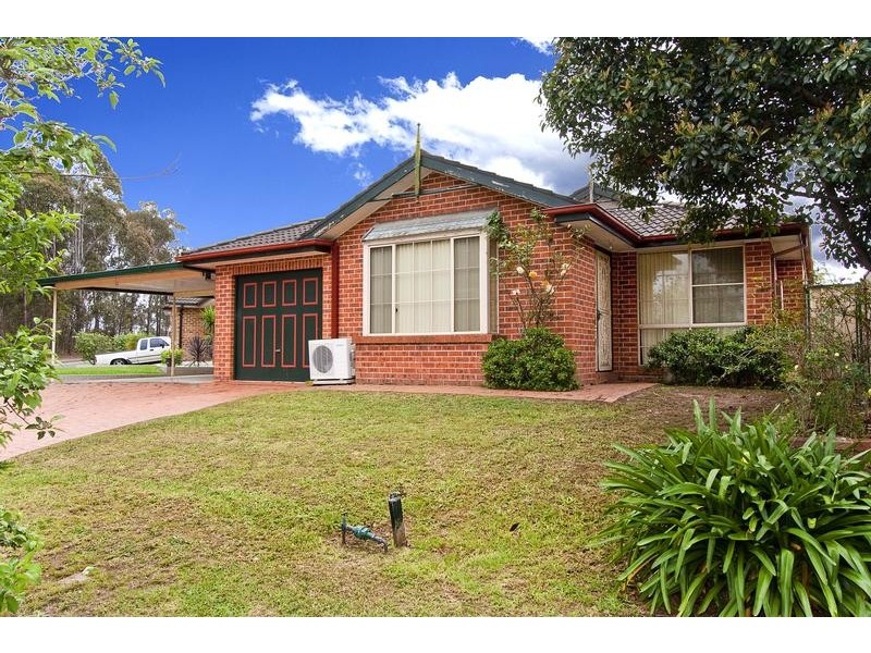 14 Woodi Close, Glenmore Park NSW 2745
