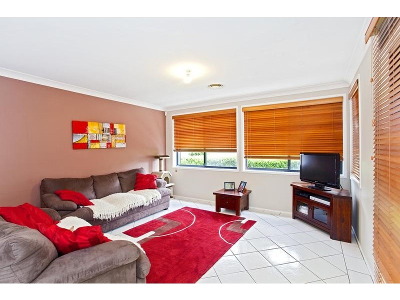 7 Shearwater Drive, Glenmore Park NSW 2745