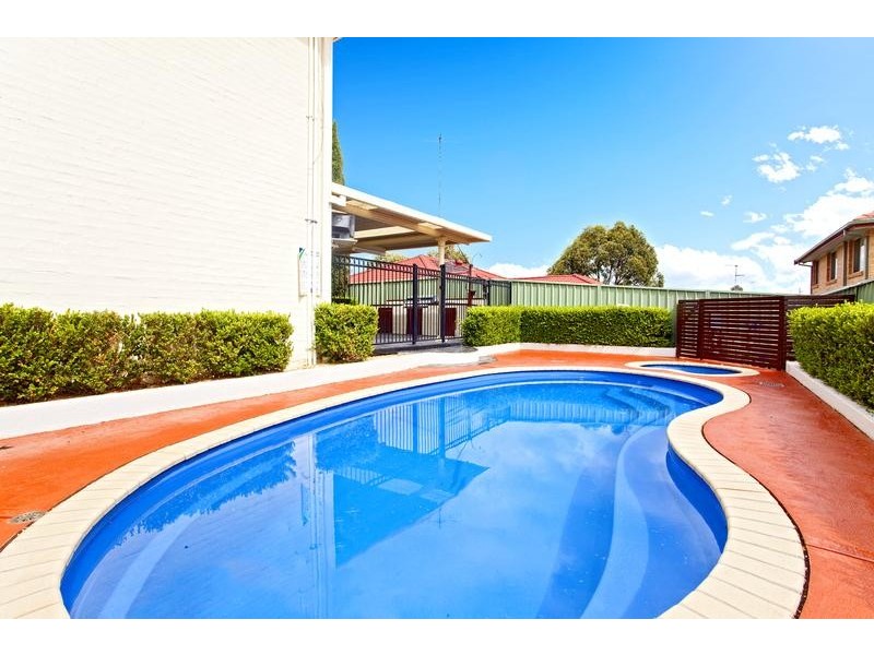 7 Shearwater Drive, Glenmore Park NSW 2745