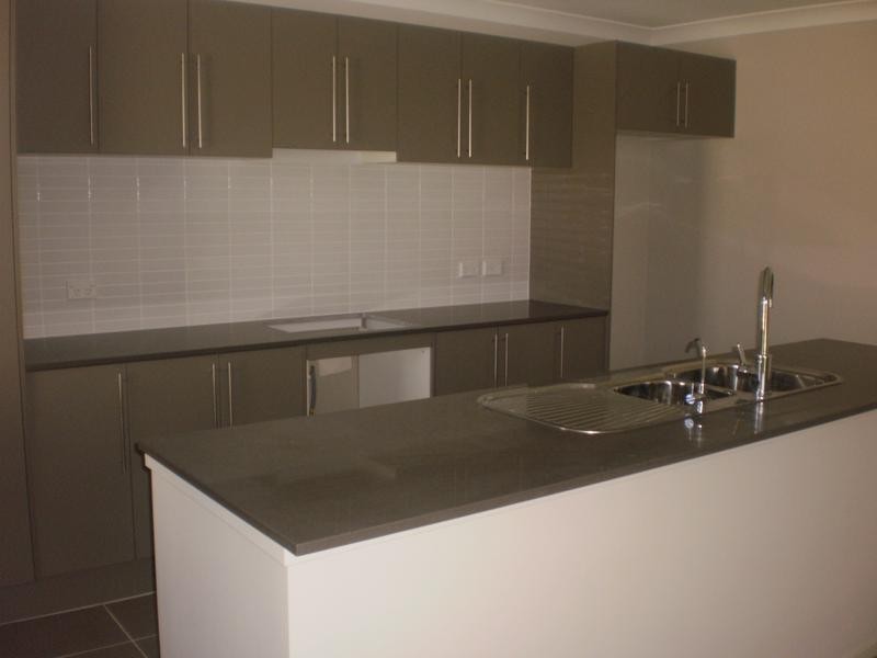 8 Turret Place, Glenmore Park NSW 2745