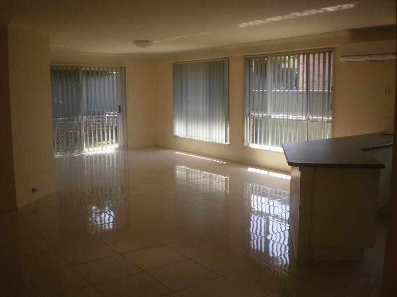 17 Wallan Ave, Glenmore Park NSW 2745