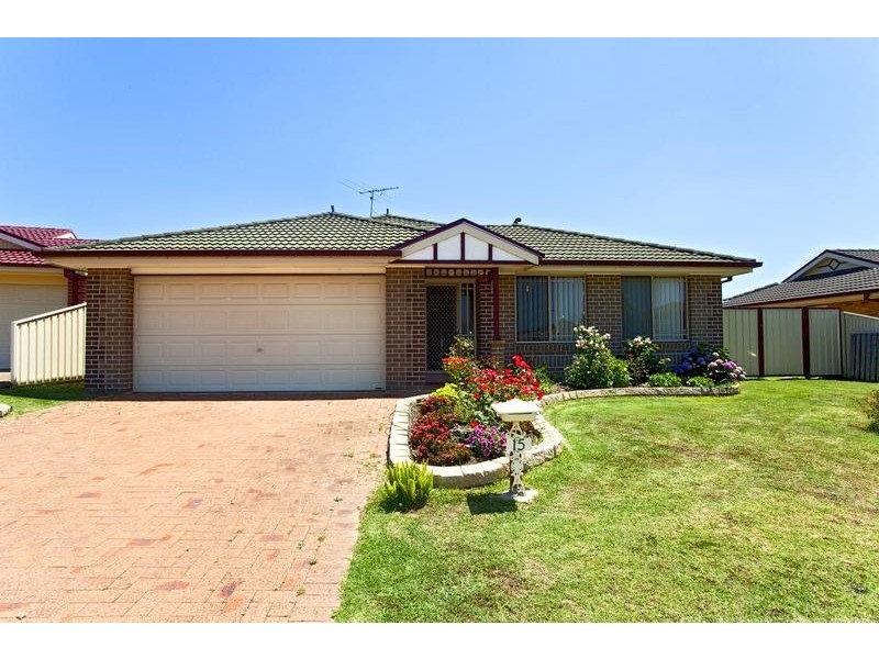15 Bunda Place, Glenmore Park NSW 2745